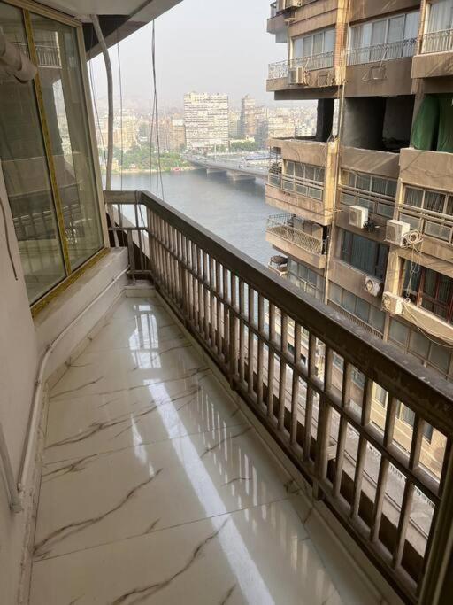 Luxury 3br Modern With Nile View From Apartment Cairo