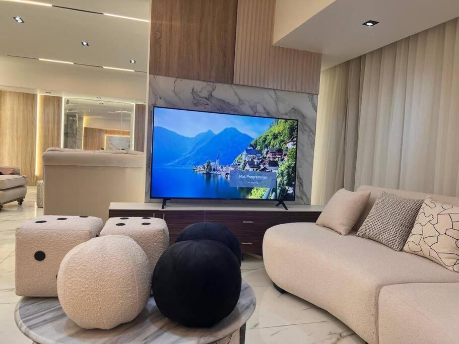 Apartment Luxury 3br Modern With Nile View From *