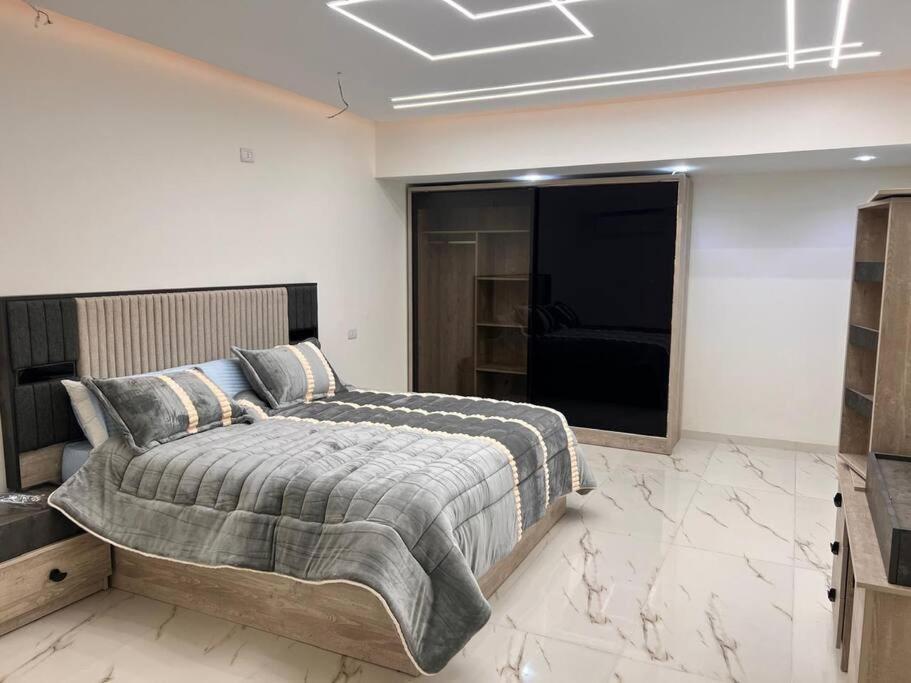 Luxury 3br Modern With Nile View From Cairo