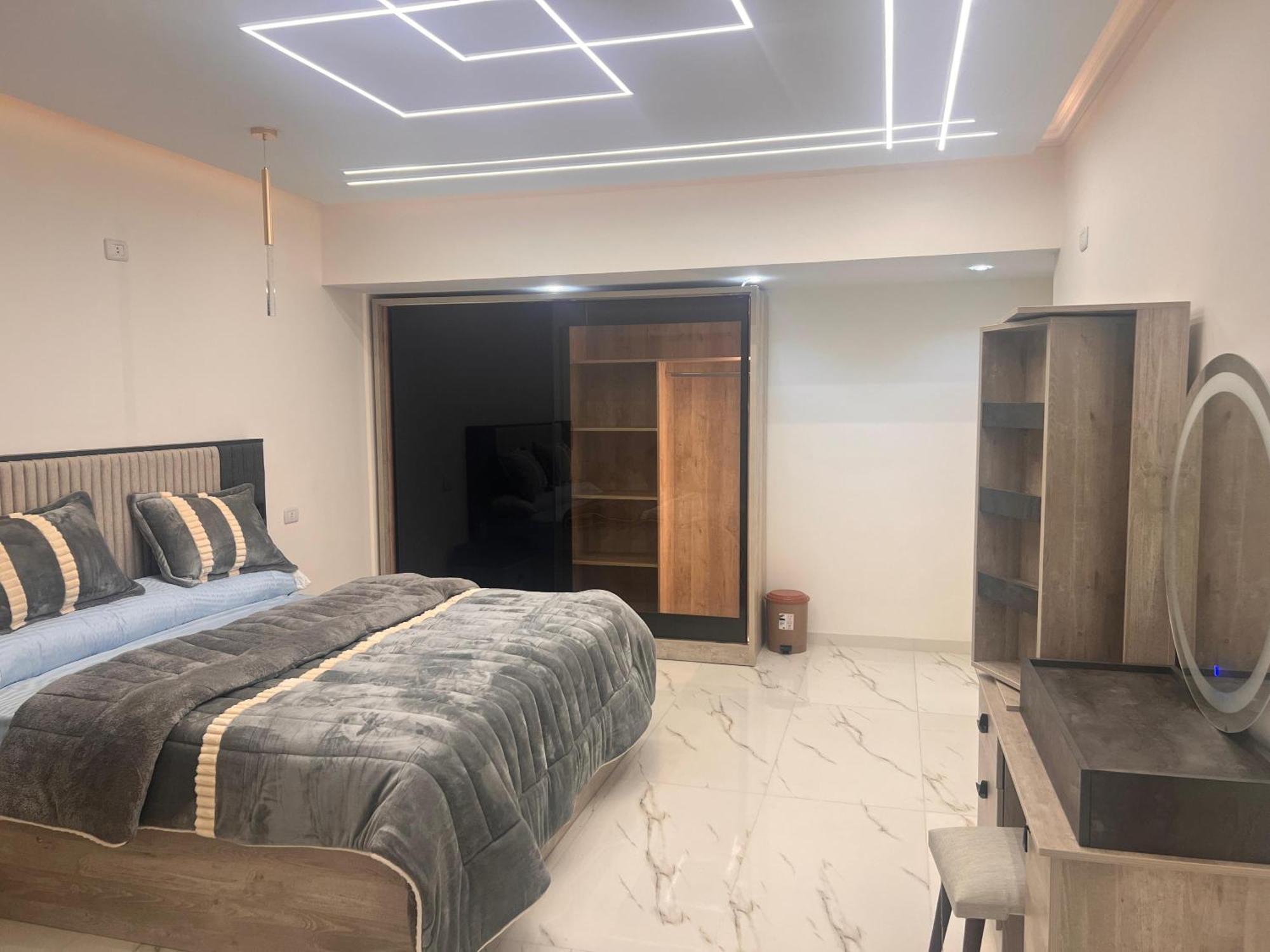 Luxury 3br Modern With Nile View From Cairo