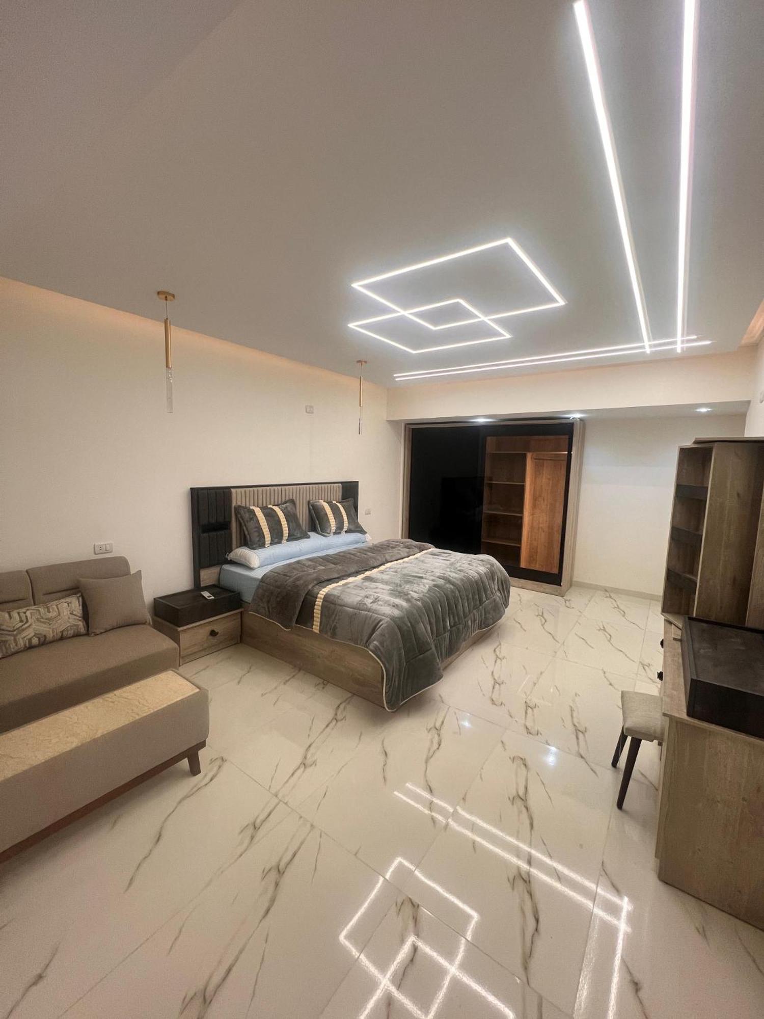 Luxury 3br Modern With Nile View From Cairo